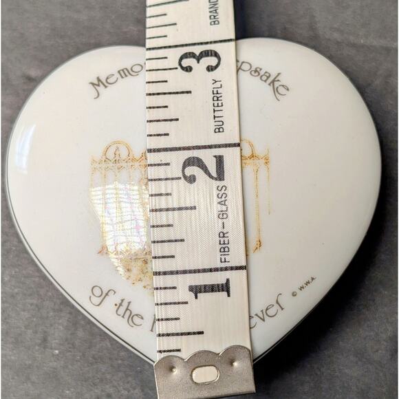Vtg 1974 Holly Hobbie Trinket Box 3" Porcelain Keepsake Heart Jewelry Vanity 70s - Picture 7 of 9